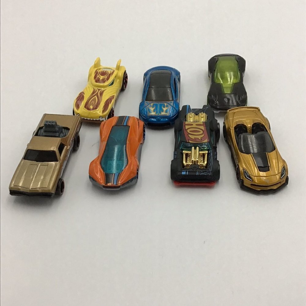 Vintage Set of 7 Hot Wheels Cars